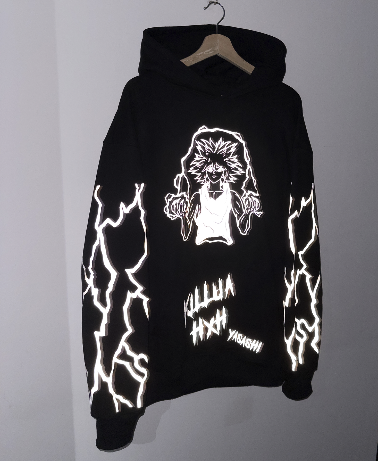 Hoodie/ Canguro Negro Killua Reflectante H x H